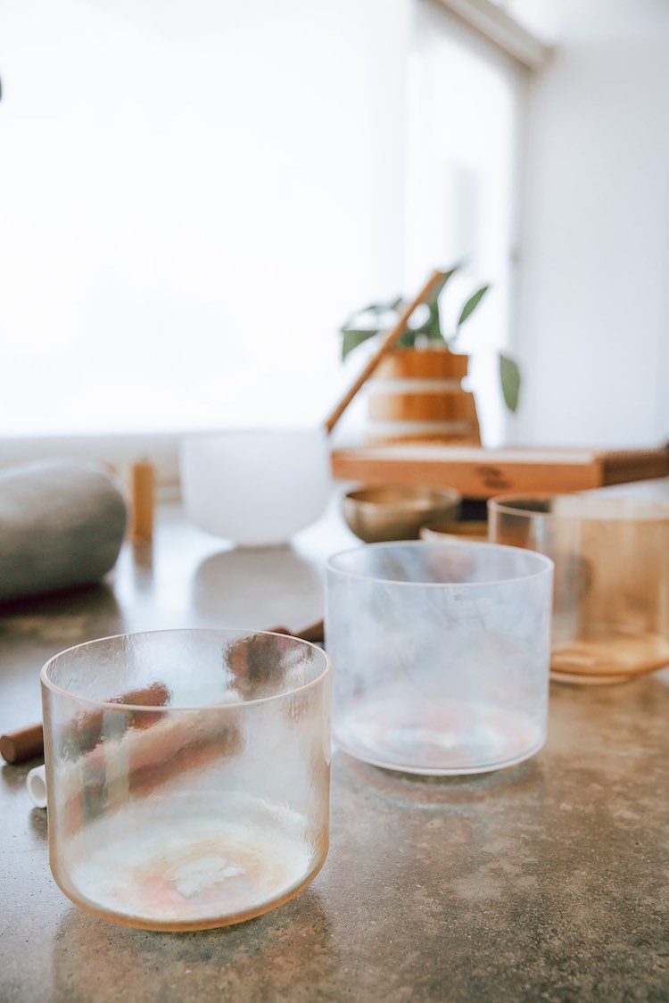 Phoebe Dubar sound bath class. Phoebe Dubar sound bath class.