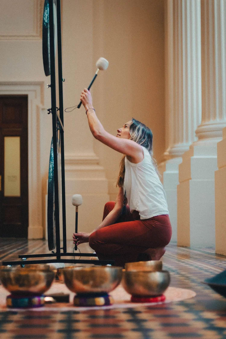 Phoebe Dubar (IKSRE) performing a sound bath live. Phoebe Dubar (IKSRE) performing a sound bath live.